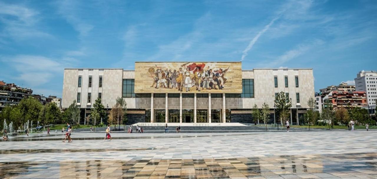 Hotel Pik Loti Tirana Exteriér fotografie